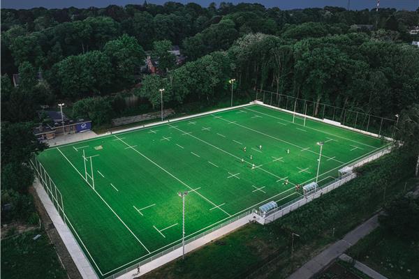 Kunstgras rugby RC Leuven verlichting